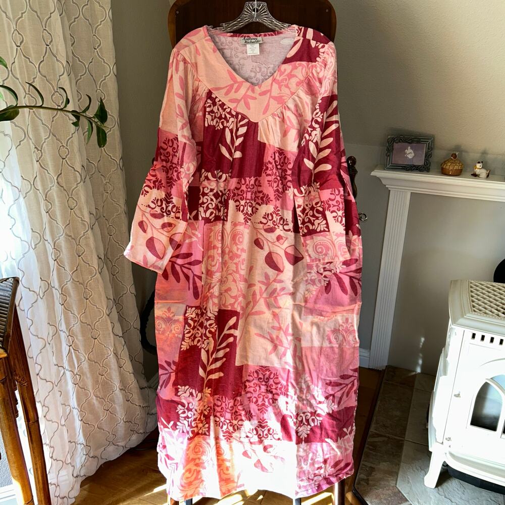 Anthony Richards Large pink patchwork print V-neck dress robe nightgown Cotton